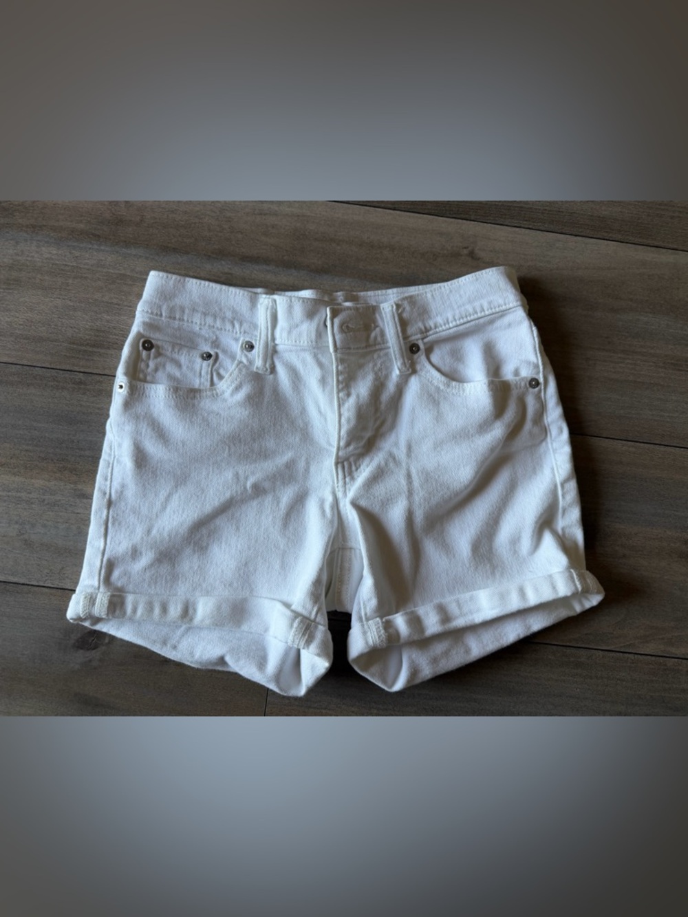Levi's White Women's Denim Cuffed Shorts